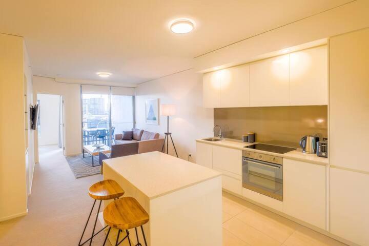 Executive Apartment With Pool & Gym Brisbane Exterior photo